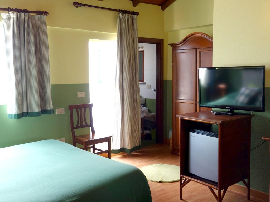 Bed And Breakfast Sorriso Таормина Екстериор снимка