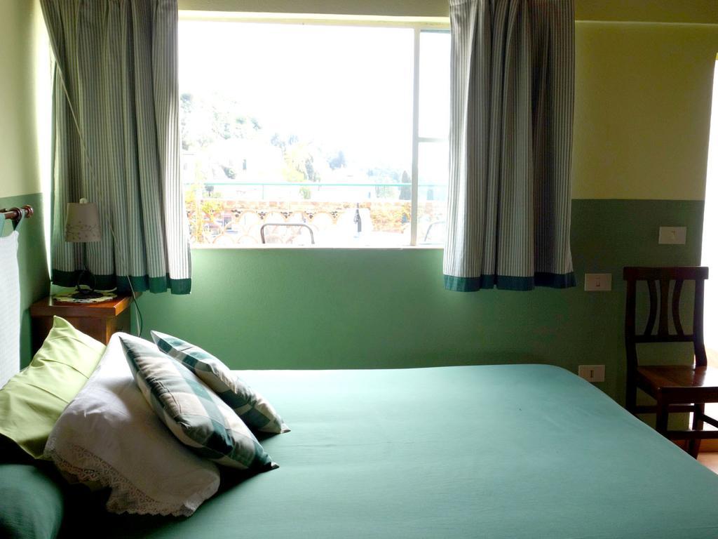 Bed And Breakfast Sorriso Таормина Екстериор снимка