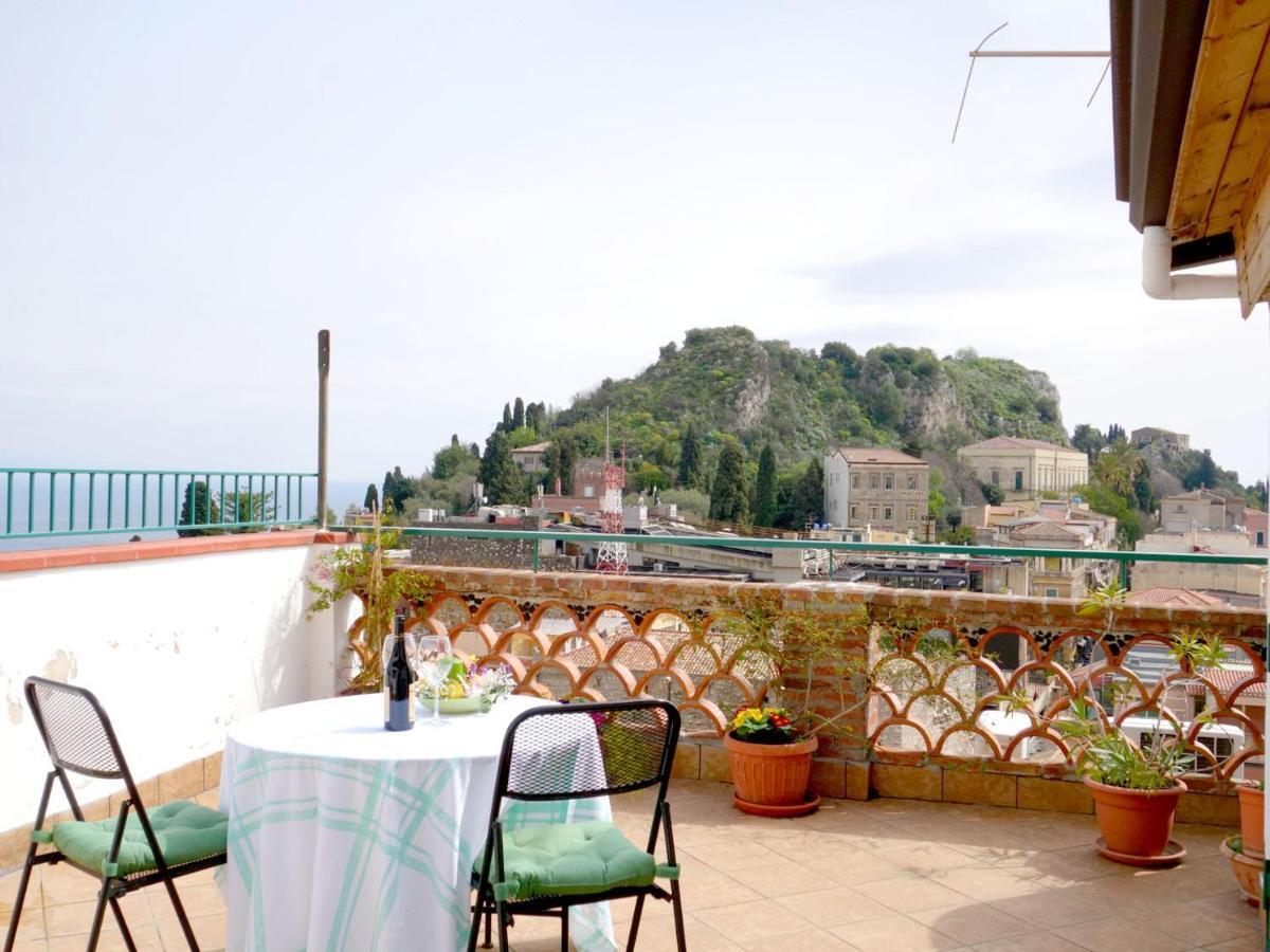 Bed And Breakfast Sorriso Таормина Екстериор снимка