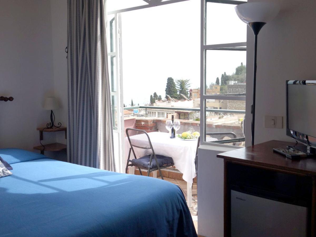Bed And Breakfast Sorriso Таормина Екстериор снимка